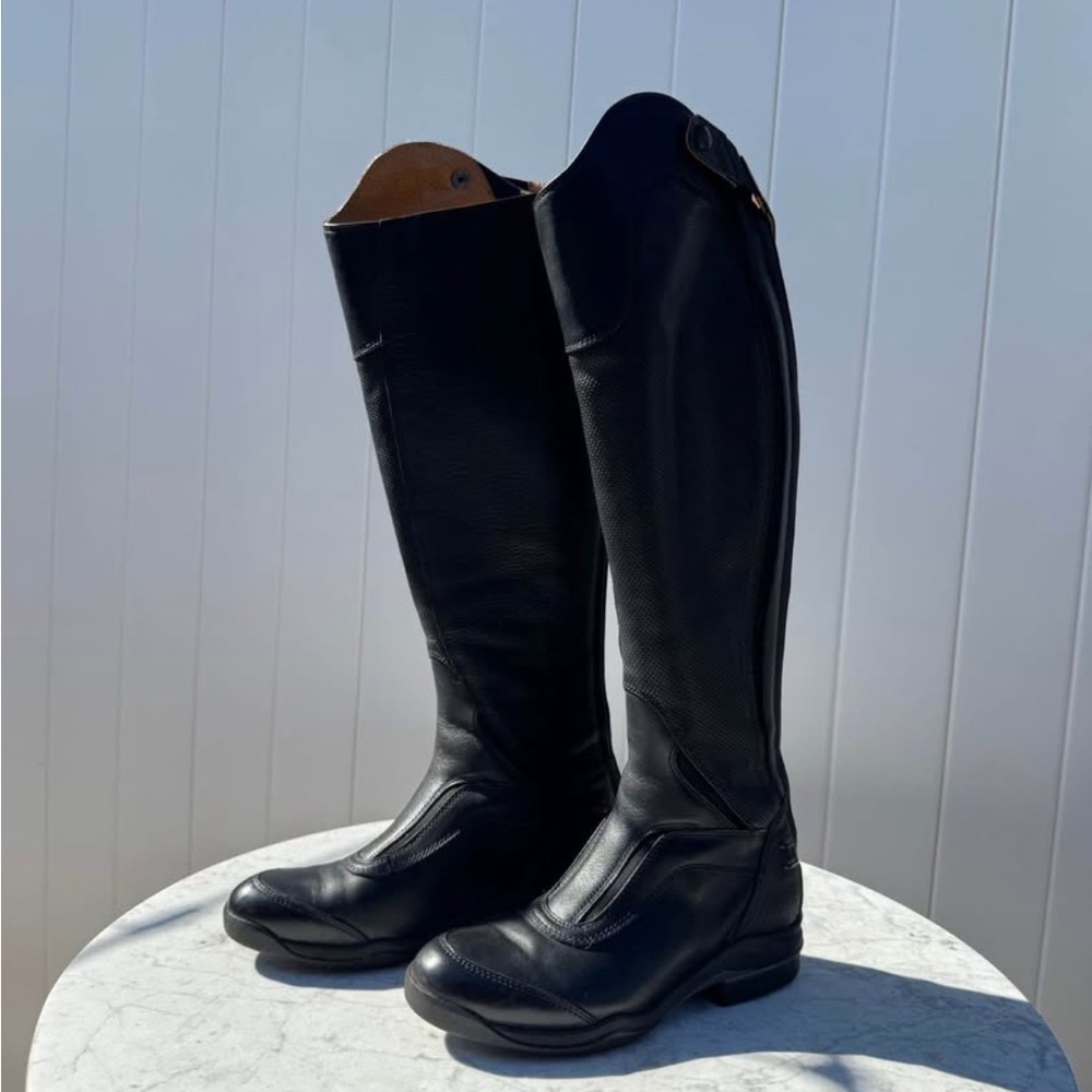 Artist V Sport tall boots